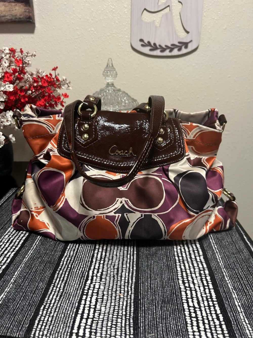 📍PROJECT! Coach❤️Ashley Brown Patent Trim Scarf Print Circle Shoulder Bag